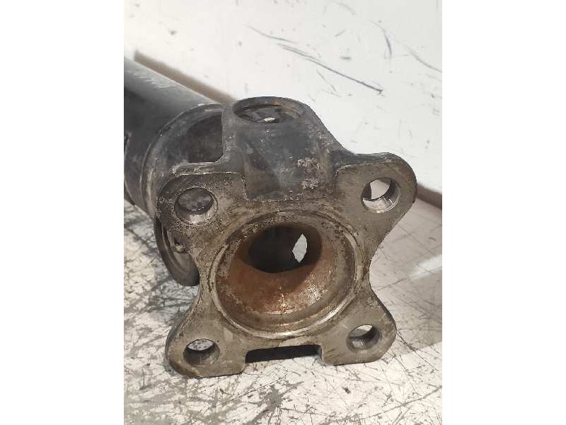 Recambio de transmision central delantera para ssangyong kyron 200 xdi limited referencia OEM IAM 3310009001  