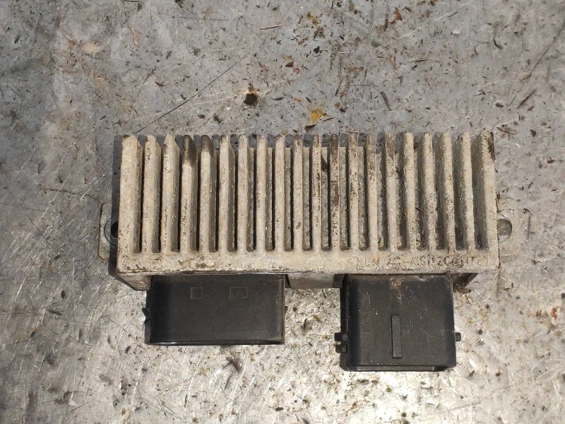 Recambio de caja precalentamiento para nissan nv 200 (m20) kasten premium referencia OEM IAM 8200558438A  