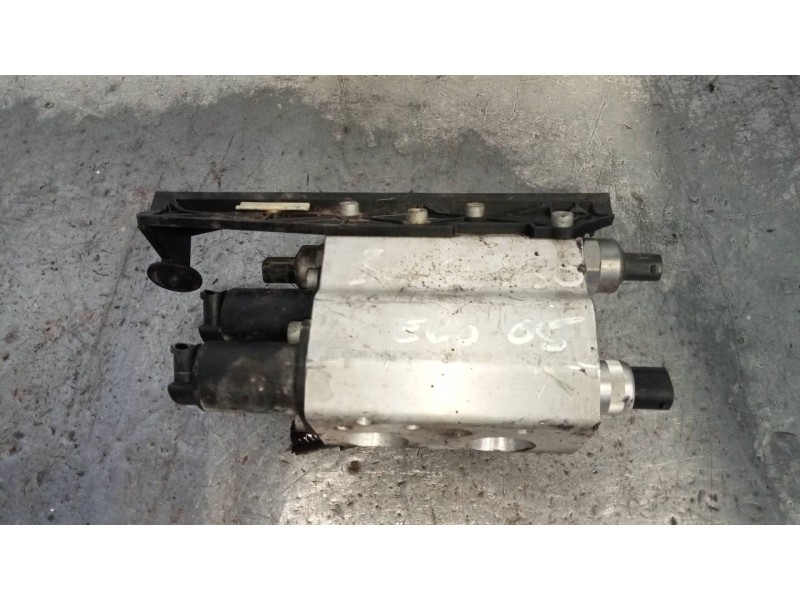 Recambio de bomba suspension para bmw serie 5 berlina (e60) 530i referencia OEM IAM 6760840 VB676084008 