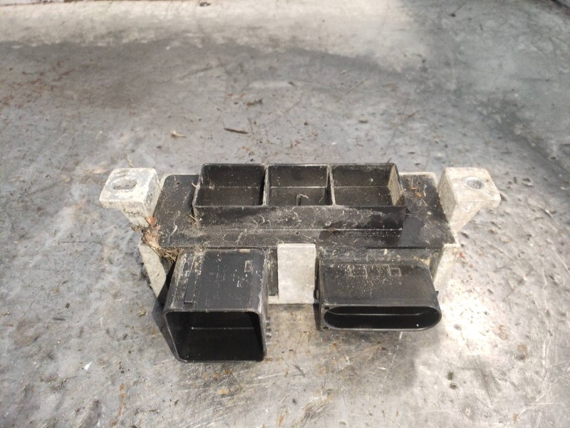 Recambio de caja precalentamiento para nissan nv 200 (m20) kasten premium referencia OEM IAM 8200558438A  