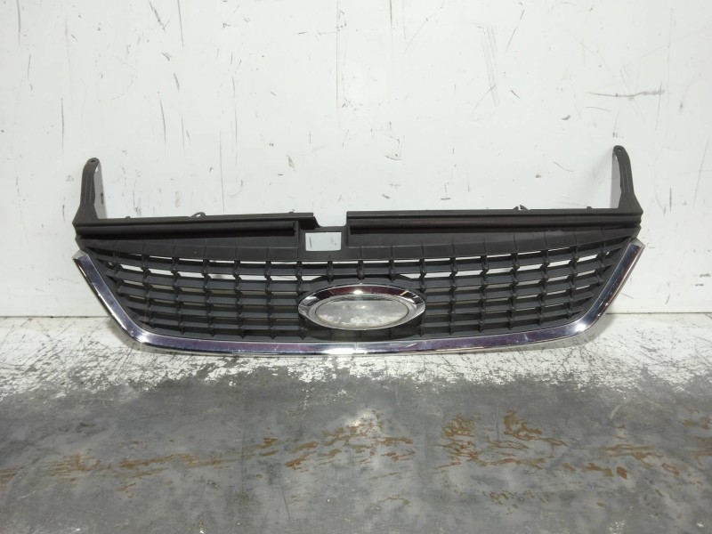 Recambio de rejilla delantera para ford mondeo ber. (ca2) ambiente referencia OEM IAM   