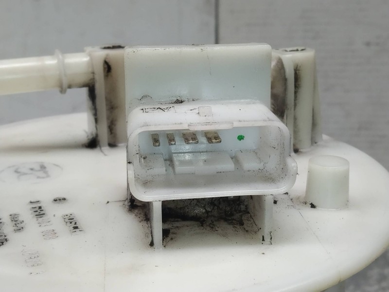 Recambio de bomba combustible para fiat punto berlina (188) 1.3 16v sound/speed multijet referencia OEM IAM 0580303008 51746634 