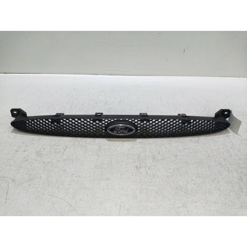 Recambio de rejilla delantera para ford escort berl./turnier 1.8 turbodiesel cat referencia OEM IAM   