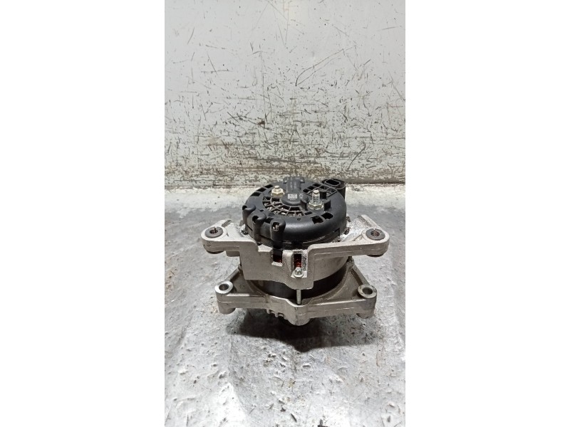 Recambio de alternador para opel astra j lim. 4türig selection referencia OEM IAM 13581885  