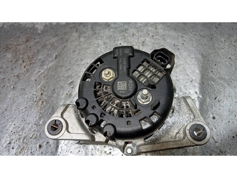 Recambio de alternador para opel astra j lim. 4türig selection referencia OEM IAM 13581885  