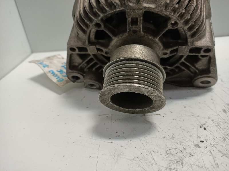 Recambio de alternador para bmw serie 3 berlina (e36) 316i comfort edition referencia OEM IAM 2542127 C541697R VALEO