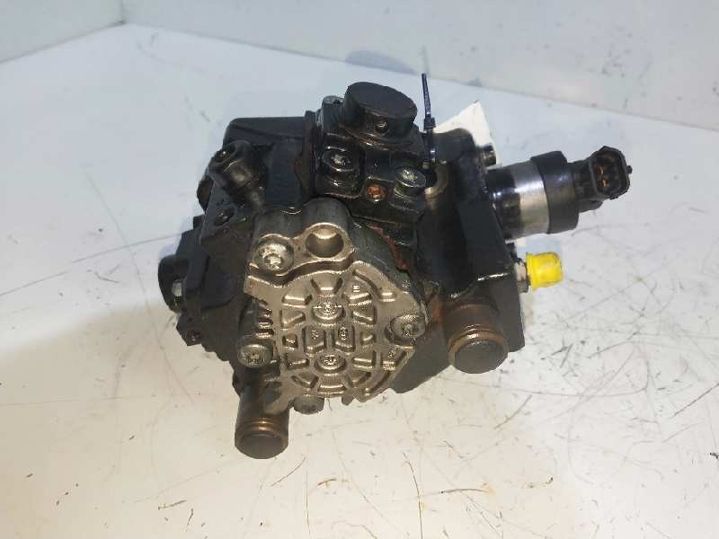 Recambio de bomba inyeccion para kia cerato 1.5 crdi referencia OEM IAM 0445010124 BOSCH 