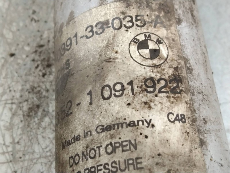 Recambio de amortiguador trasero para bmw serie 5 berlina (e39) 528i referencia OEM IAM 33521091922  