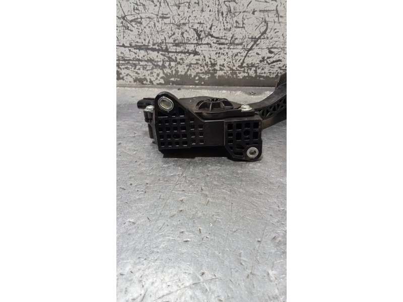 Recambio de potenciometro pedal para toyota land cruiser (j15) basis referencia OEM IAM 7811060110 1988009361 