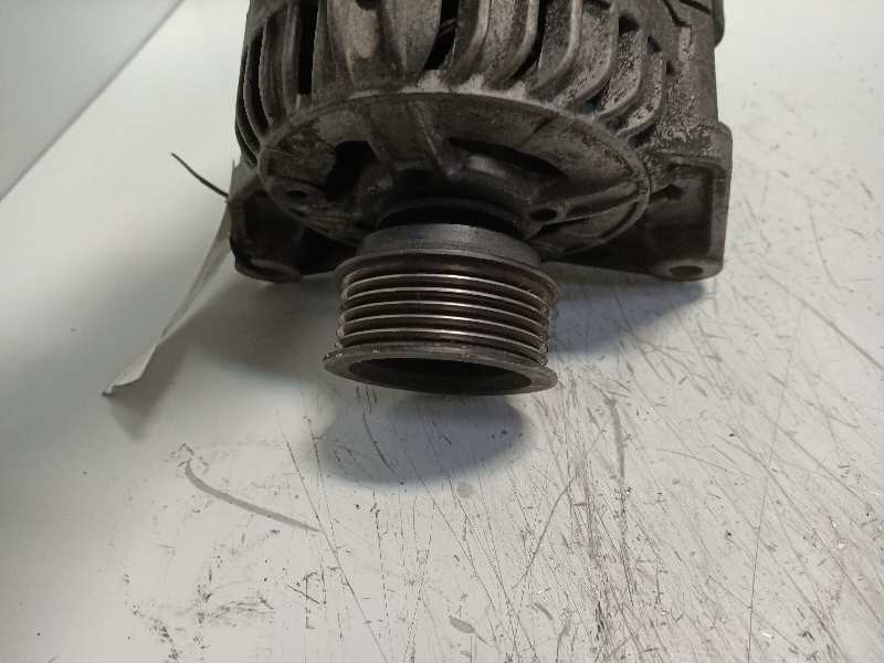 Recambio de alternador para bmw serie 3 compacto (e36) 318ti referencia OEM IAM 0123310006 1247287 BOSCH 70A