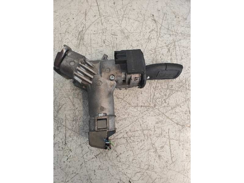 Recambio de conmutador de arranque para ford fiesta (ccn) black edition referencia OEM IAM 8A6T15607AC  