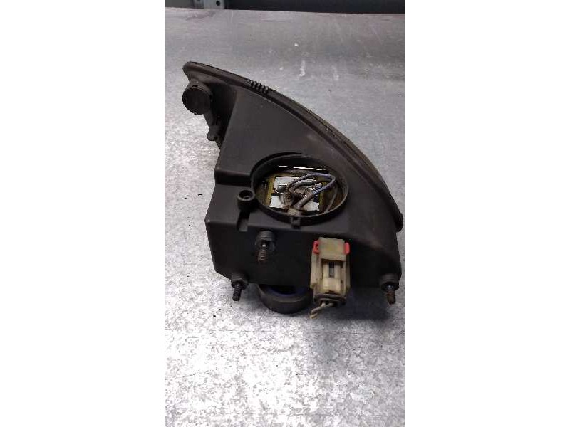 Recambio de faro antiniebla izquierdo para chrysler voyager (rg) 2.5 crd se referencia OEM IAM   