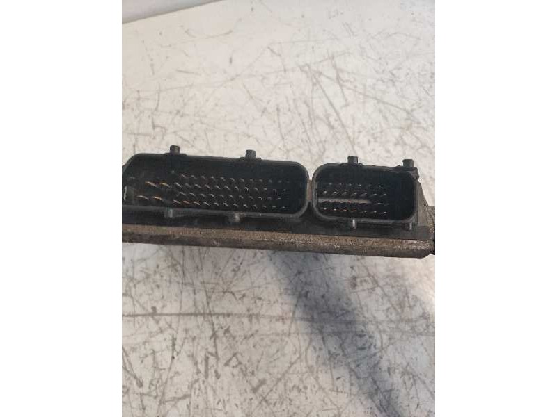 Recambio de centralita motor uce para audi a3 (8l) 1.9 tdi ambiente referencia OEM IAM 0281001756 038906018BA 