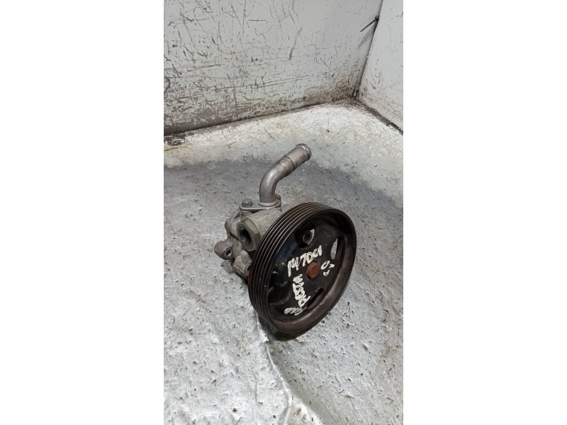 Recambio de bomba direccion para ford fiesta (cbk) fun referencia OEM IAM 2S6C3A696DD  