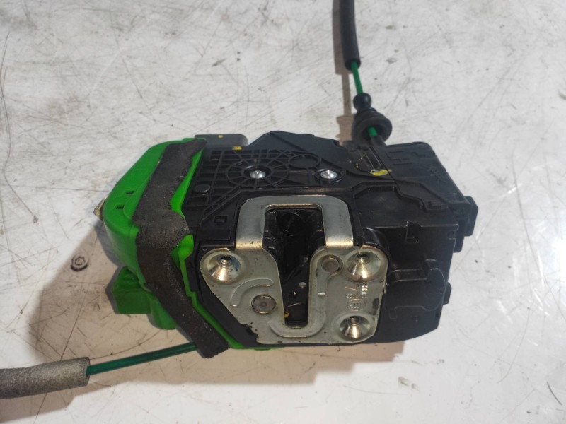 Recambio de motor cierre centralizado delantero izquierdo para hyundai i40 cw gl tecno referencia OEM IAM 813103Z030  