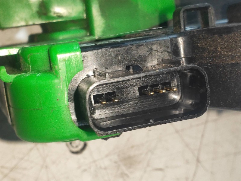 Recambio de motor cierre centralizado delantero izquierdo para hyundai i40 cw gl tecno referencia OEM IAM 813103Z030  