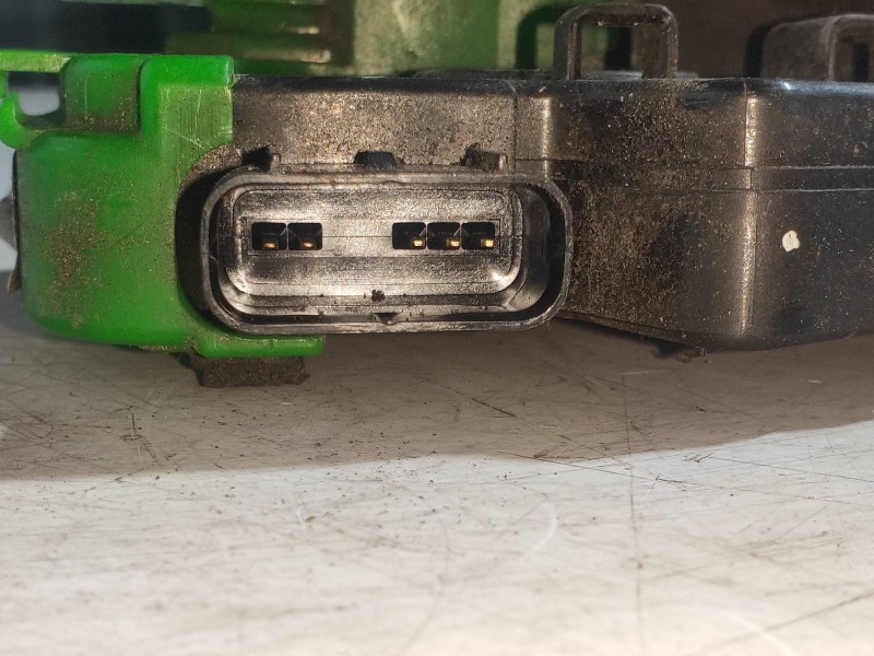 Recambio de motor cierre centralizado trasero izquierdo para hyundai i40 cw gl tecno referencia OEM IAM   