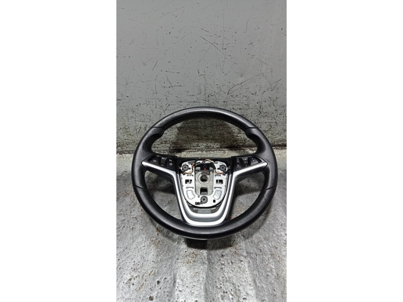 Recambio de volante para opel astra j lim. 4türig selection referencia OEM IAM   