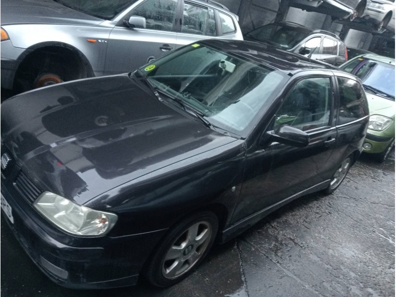 seat ibiza (6k1) del año 2001