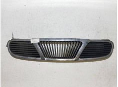 Recambio de rejilla delantera para daewoo leganza referencia OEM IAM 96205735  