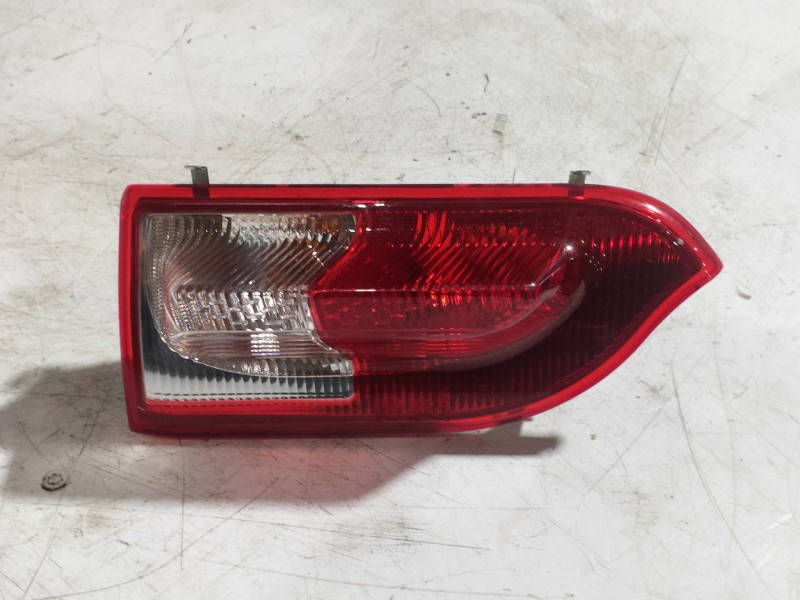 Recambio de piloto trasero derecho interior para opel insignia sports tourer 2.0 16v cdti referencia OEM IAM 22950970  