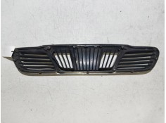 Recambio de rejilla delantera para daewoo lanos 1.5 cat referencia OEM IAM 96215294   2