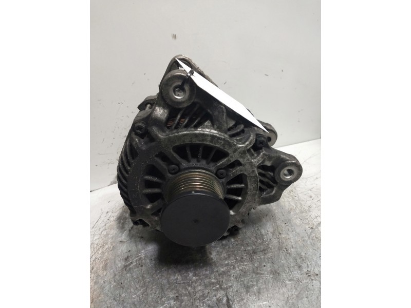 Recambio de alternador para renault laguna iii dynamique referencia OEM IAM 8200654785  