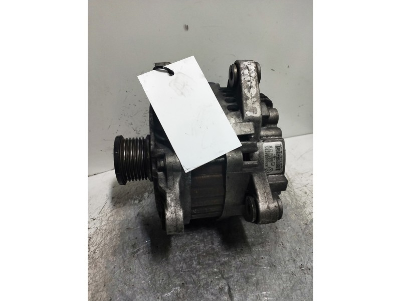Recambio de alternador para renault laguna iii dynamique referencia OEM IAM 8200654785  