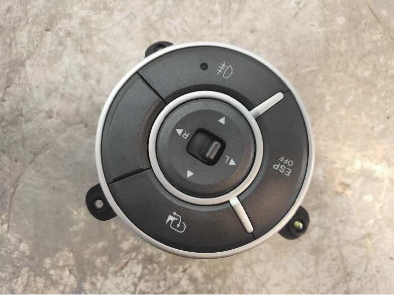 Recambio de mando multifuncion para ssangyong kyron 200 xdi limited referencia OEM IAM 8550109070  