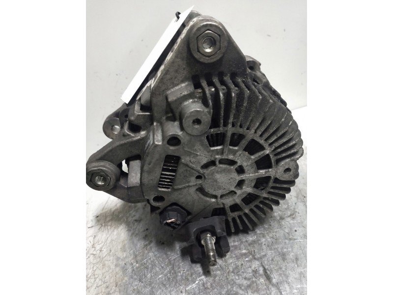 Recambio de alternador para renault laguna iii dynamique referencia OEM IAM 8200654785  