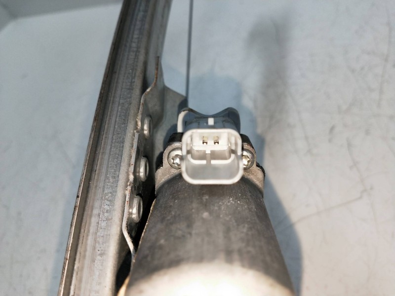 Recambio de elevalunas delantero izquierdo para peugeot 107 1.0 cat (384f) referencia OEM IAM 400843B  5P