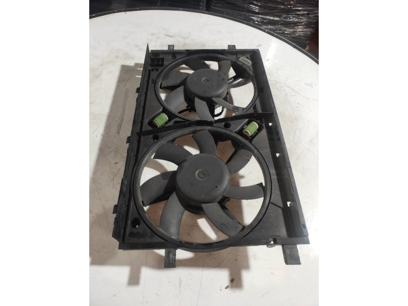 Recambio de electroventilador para opel insignia sports tourer 2.0 16v cdti referencia OEM IAM 22915609 CE516002 