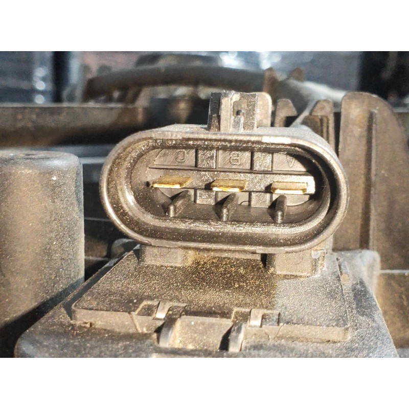 Recambio de electroventilador para opel insignia sports tourer 2.0 16v cdti referencia OEM IAM 22915609 CE516002 