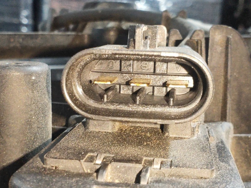 Recambio de electroventilador para opel insignia sports tourer 2.0 16v cdti referencia OEM IAM 22915609 CE516002 