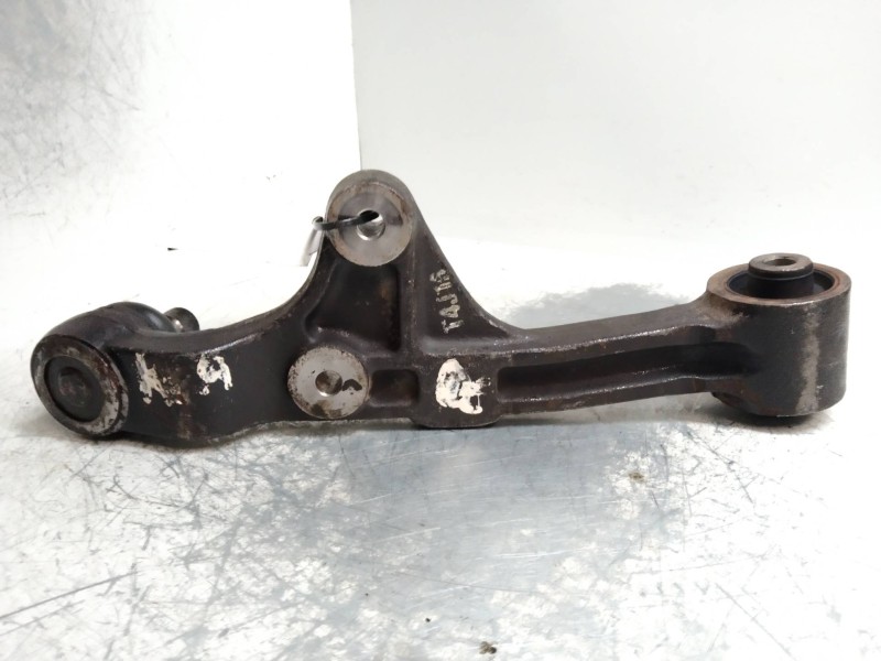 Recambio de brazo suspension inferior delantero derecho para kia carnival referencia OEM IAM   