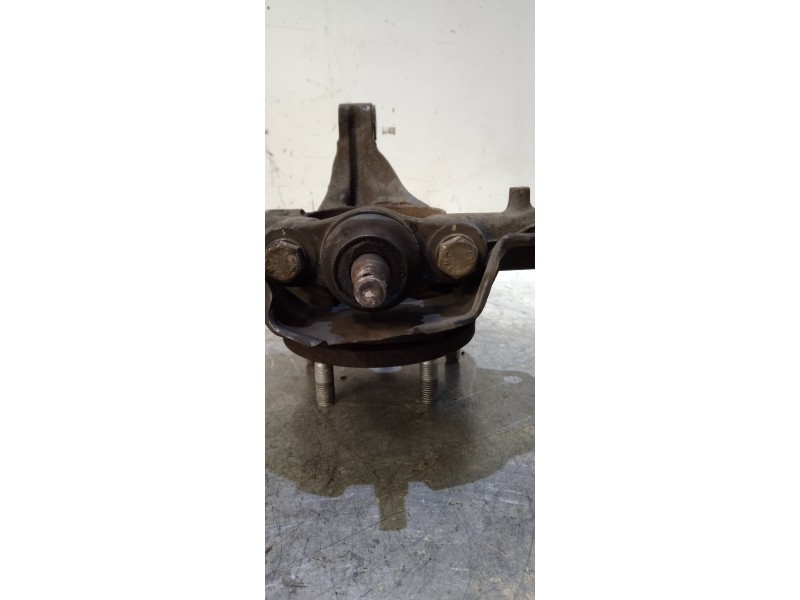 Recambio de mangueta delantera derecha para kia carens (un) emotion referencia OEM IAM   