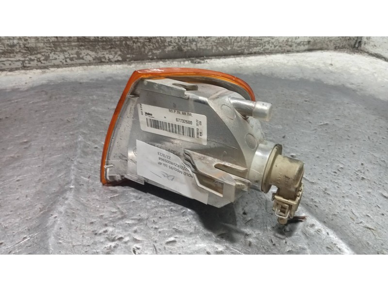 Recambio de piloto delantero derecho para volkswagen polo classic (6v2) básico referencia OEM IAM 67732600  