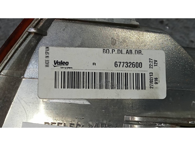 Recambio de piloto delantero derecho para volkswagen polo classic (6v2) básico referencia OEM IAM 67732600  