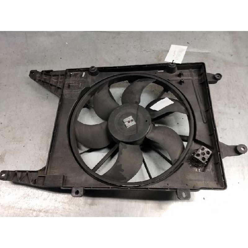 Recambio de electroventilador para renault megane i fase 2 berlina (ba0) 1.4 16v dynamique referencia OEM IAM 9020906 8200065257