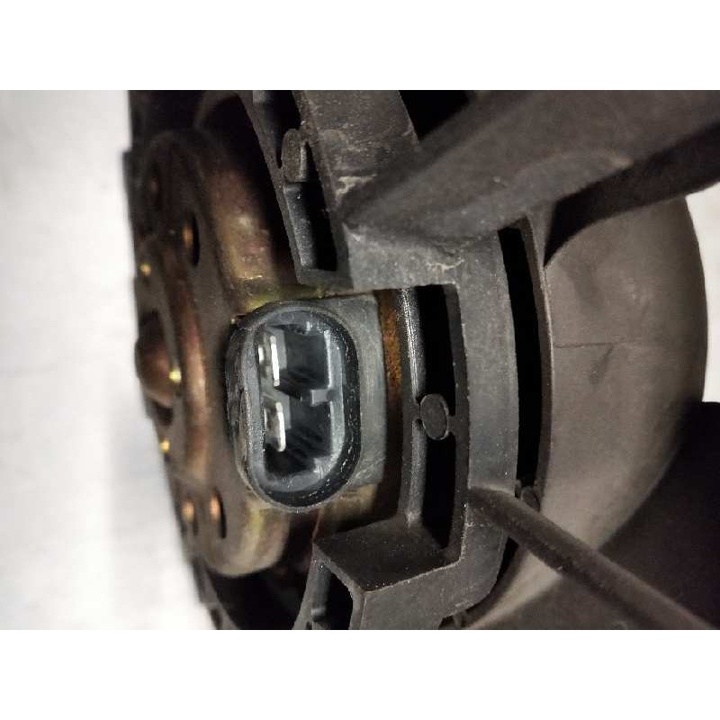 Recambio de electroventilador para renault megane i fase 2 berlina (ba0) 1.4 16v dynamique referencia OEM IAM 9020906 8200065257