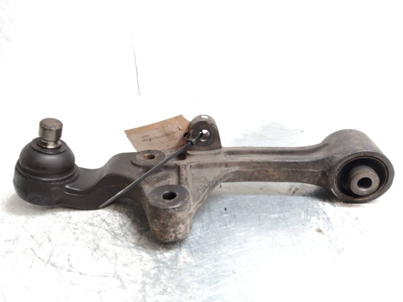 Recambio de brazo suspension inferior delantero derecho para kia carnival 2.5 referencia OEM IAM   