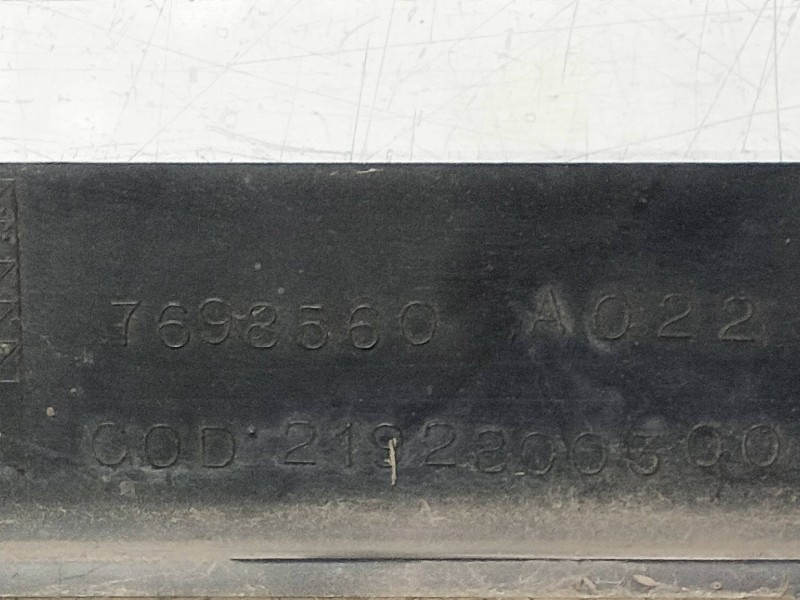 Recambio de rejilla delantera para citroen c 25 caja cerrada 2.5 diesel (u25) referencia OEM IAM 7698560   Recambio de rejilla delantera para citroen c 25 caja cerrada 2.5 diesel (u25) referencia OEM IAM 7698560