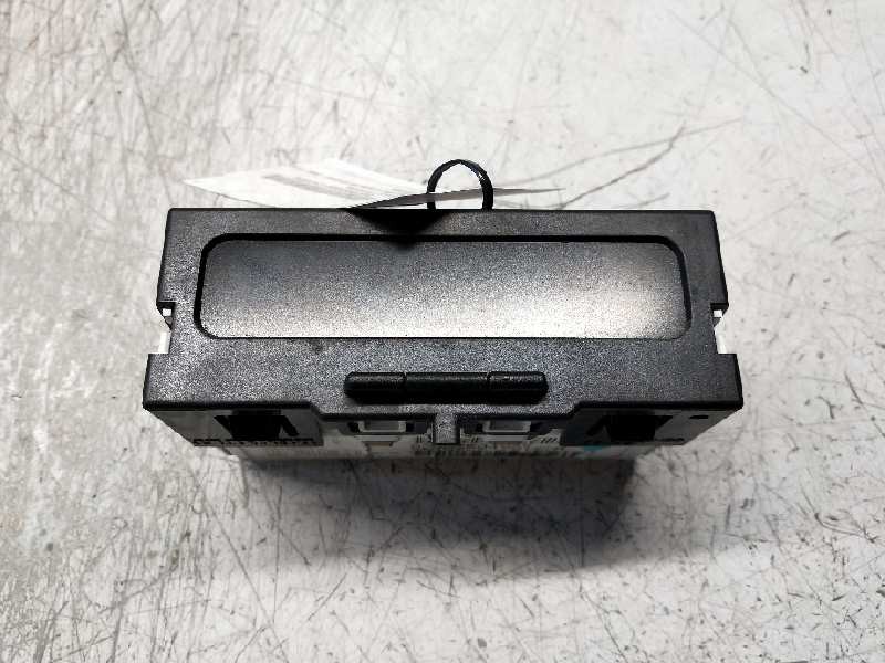 Recambio de pantalla multifuncion para renault megane ii berlina 5p 1.5 dci diesel referencia OEM IAM 8200350498A 216759961 