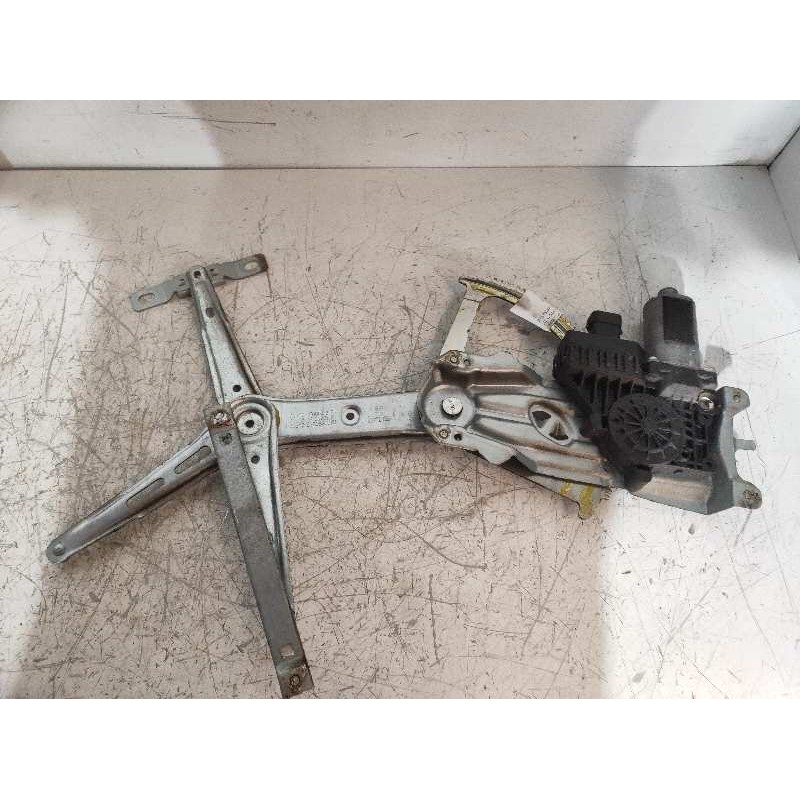 Recambio de elevalunas delantero derecho para opel astra h ber. 1.7 16v cdti referencia OEM IAM 13101481  5P