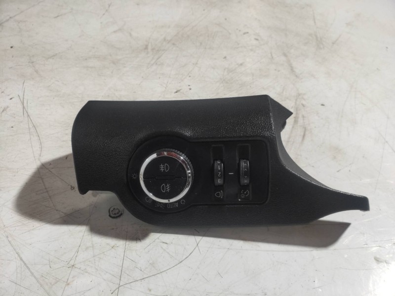 Recambio de mando multifuncion para opel insignia sports tourer 2.0 16v cdti referencia OEM IAM 23197912  