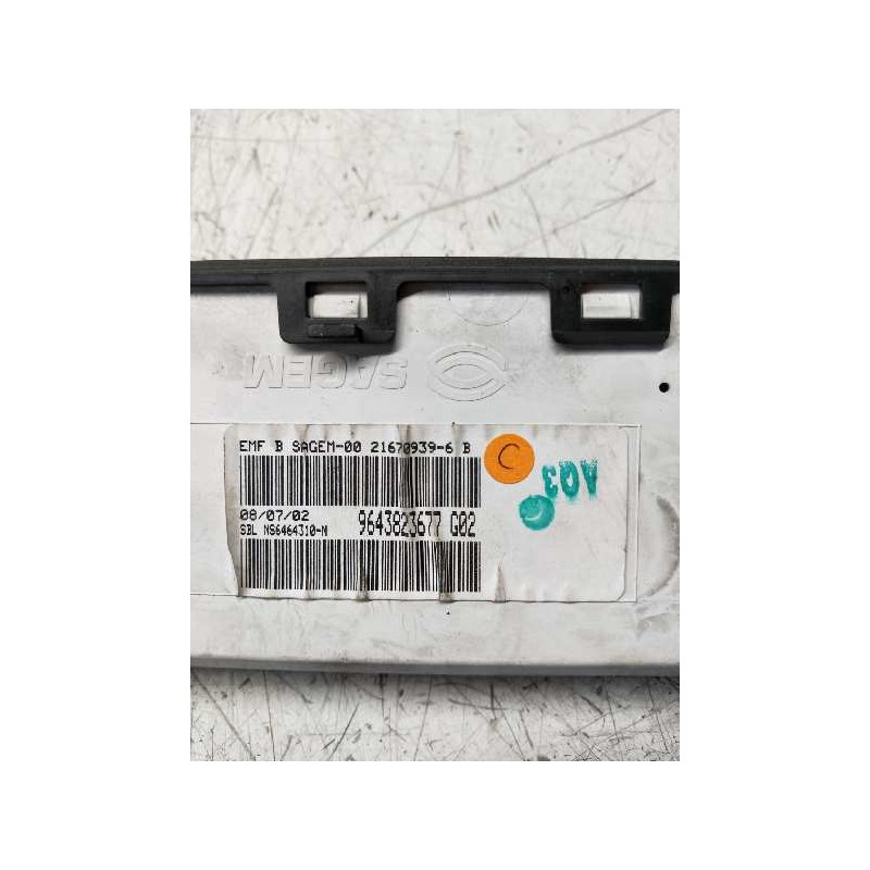 Recambio de pantalla multifuncion para citroen xsara coupe 2.0 hdi tonic (80kw) referencia OEM IAM 9643823677  