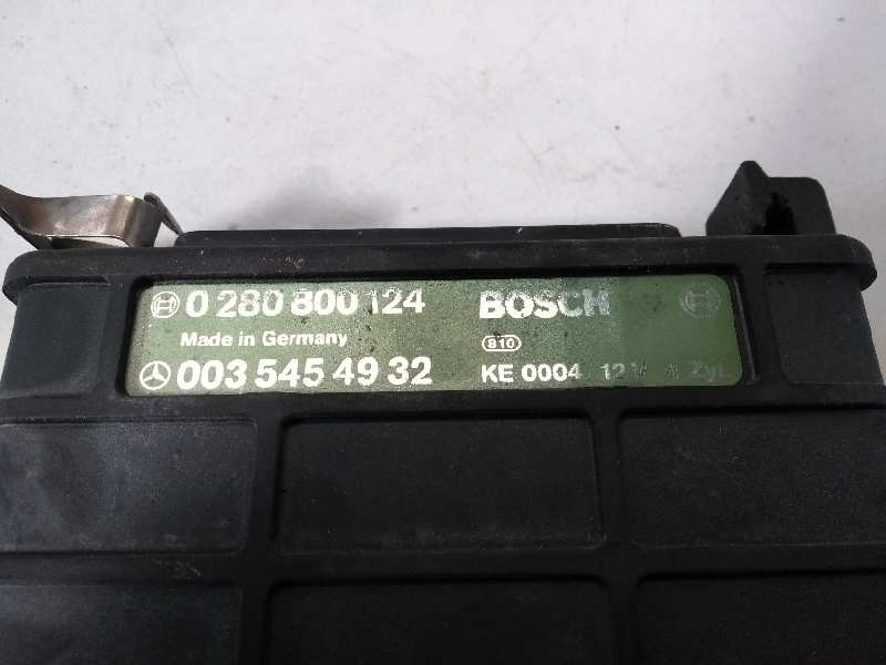 Recambio de centralita motor uce para mercedes clase c (w201) berlina e 190 (201.024) referencia OEM IAM 0280800124 0035454932 