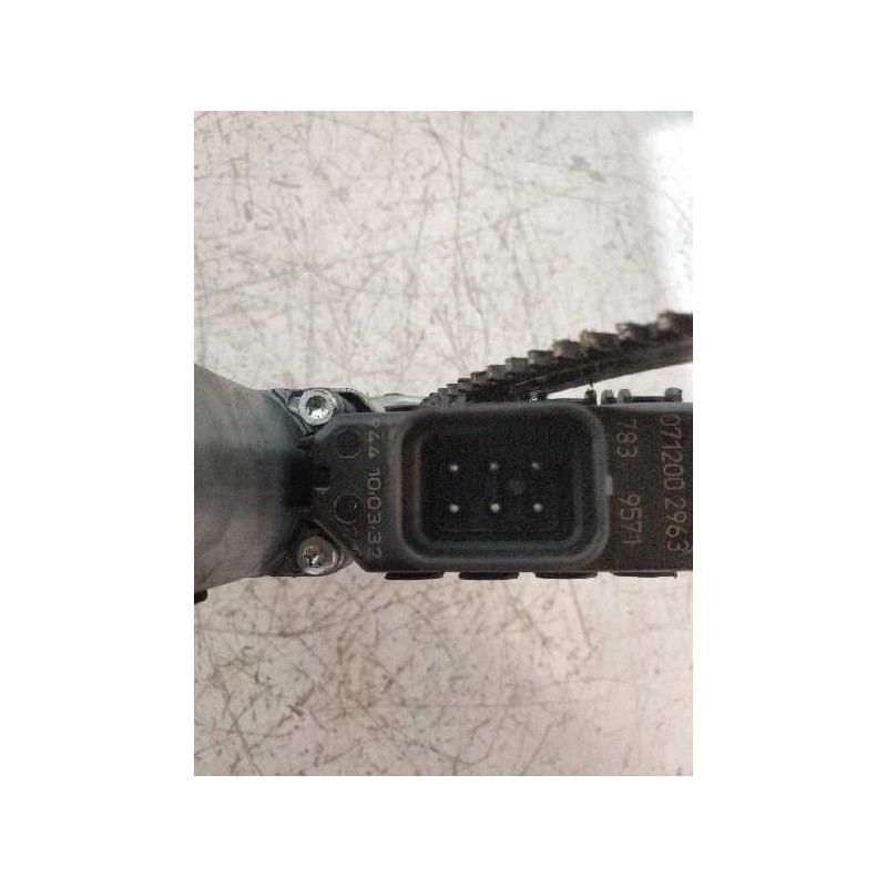 Recambio de elevalunas delantero izquierdo para opel astra h ber. 1.7 16v cdti referencia OEM IAM 13101480  5P