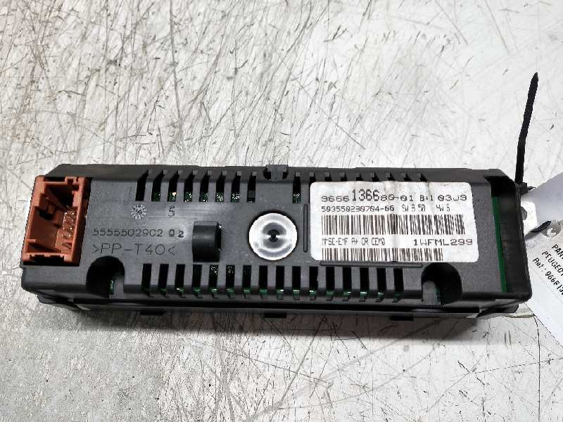 Recambio de pantalla multifuncion para peugeot 207 sw sport referencia OEM IAM 966613668001 50355029070400 