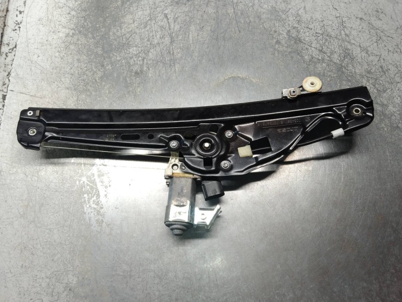 Recambio de elevalunas trasero izquierdo para bmw serie 5 berlina (e60) 530i referencia OEM IAM 6922319 994437102 7746005502 4P